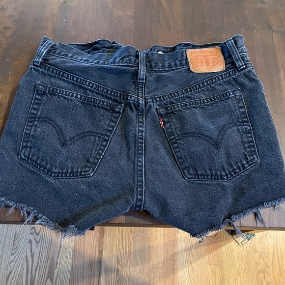 501 Jean Shorts Black W27 - Picture 2 of 2